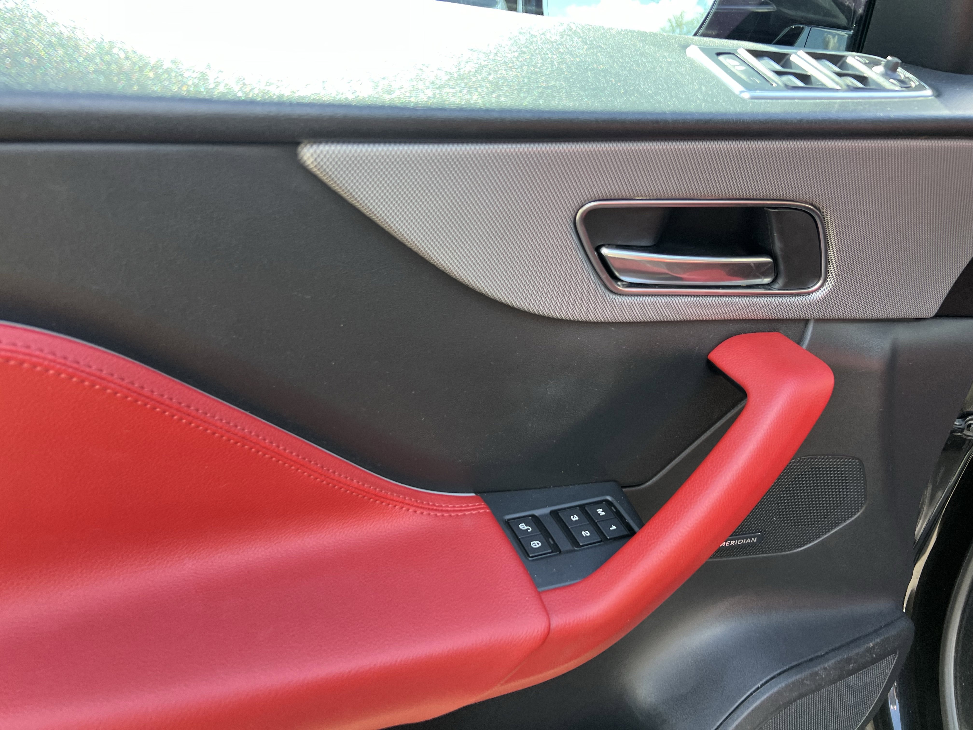 Used 2020 Jaguar F-PACE Checkered Flag image 13