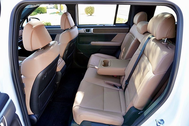 New 2025 Hyundai Santa Fe Limited AWD/4WD image 21