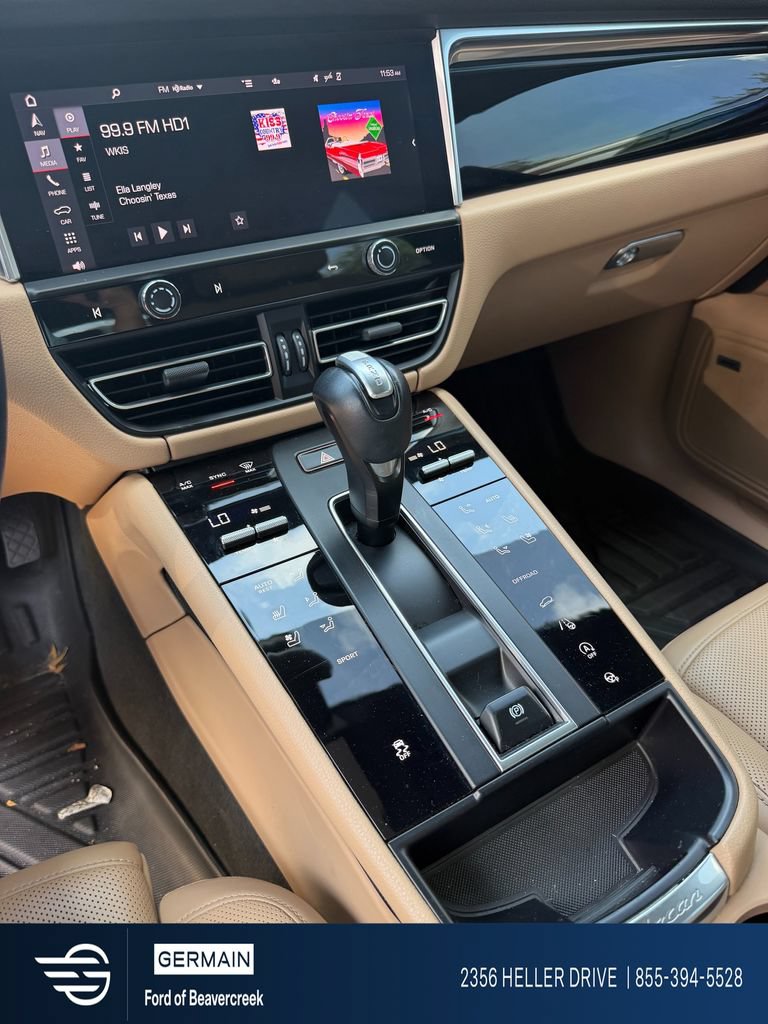 Used 2022 Porsche Macan AWD/4WD image 6