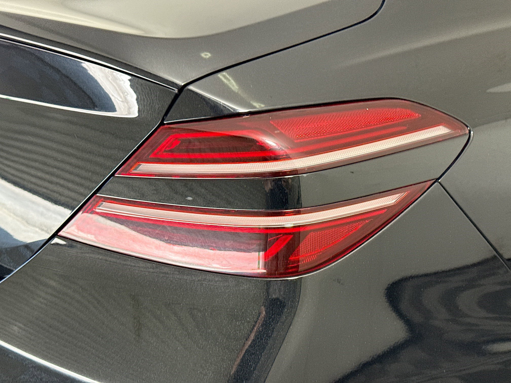Used 2022 Genesis G70 2.0T RWD image 34