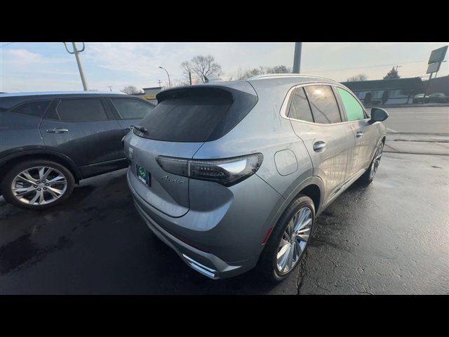 Certified 2025 Buick Envision Avenir image 8