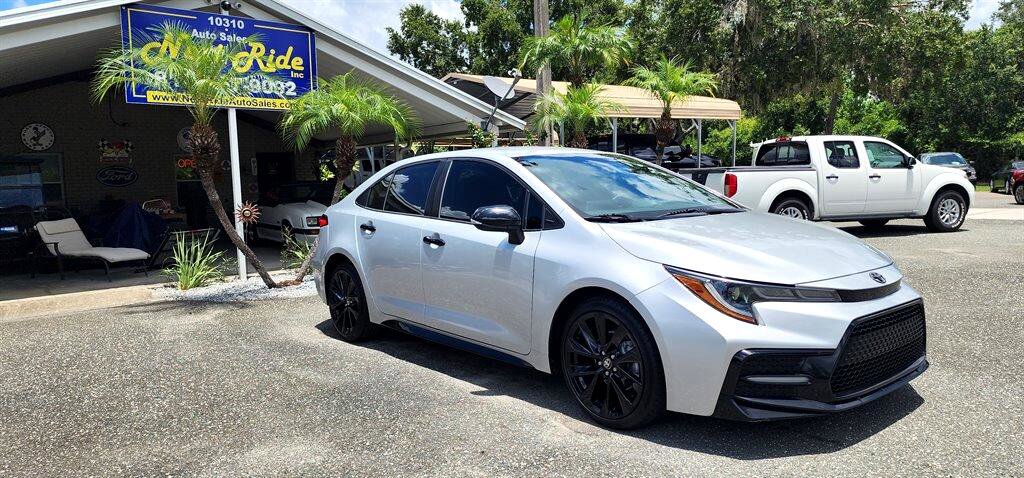 Used 2020 Toyota Corolla SE image 2