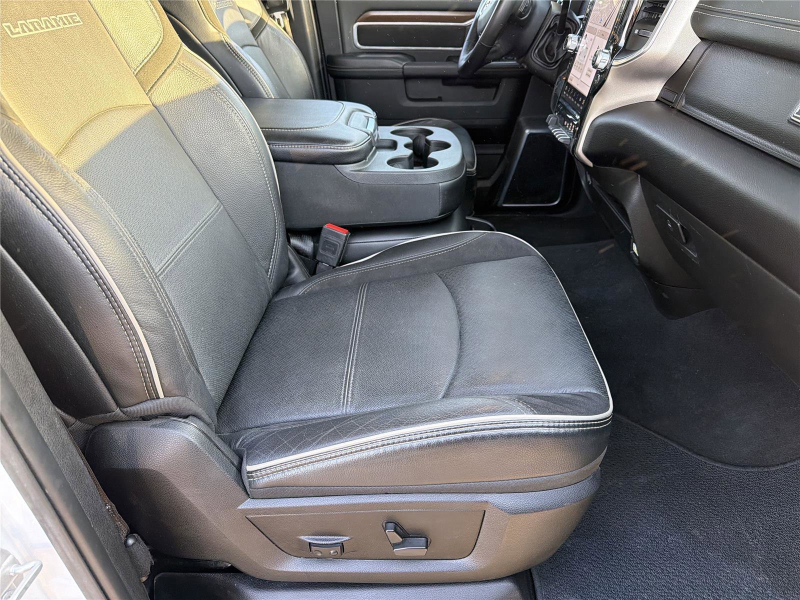 Used 2024 RAM 2500 Laramie AWD/4WD image 13