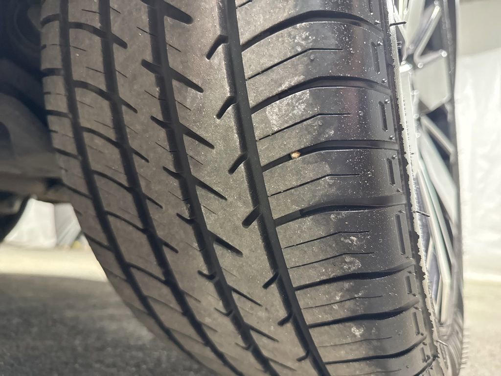 Used 2025 Mitsubishi Outlander SE image 37