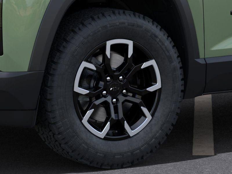 New 2025 Chevrolet Equinox ACTIV w/ Safety and Technology Package image 9