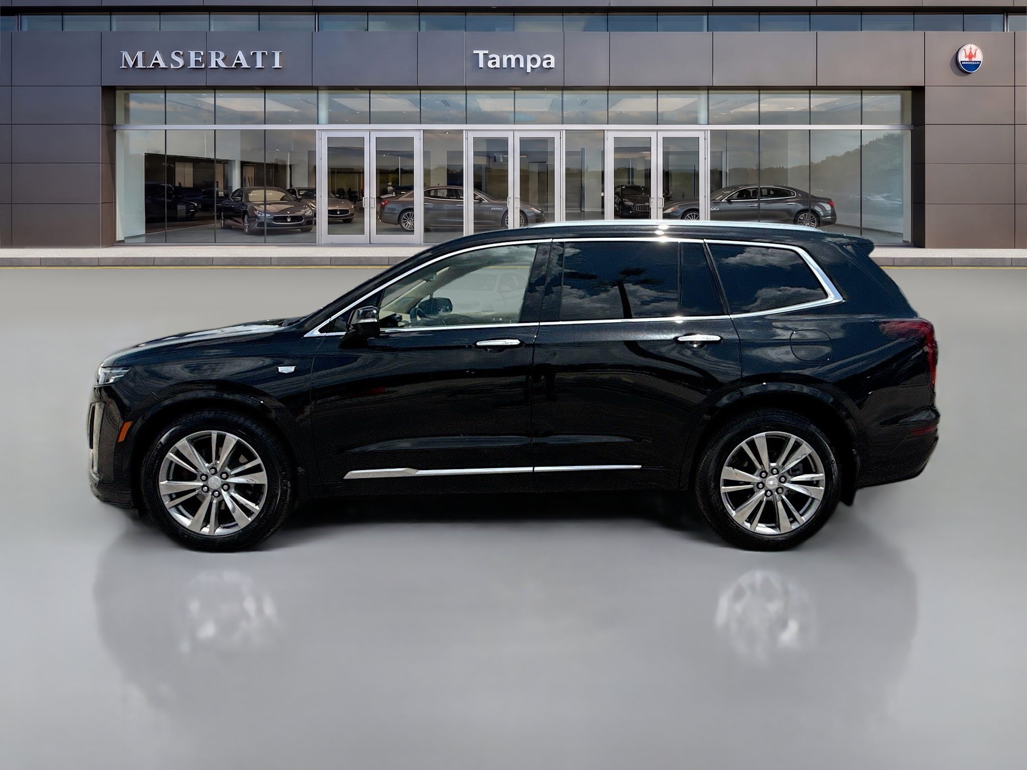 Used 2024 Cadillac XT6 Premium Luxury w/ Platinum Package AWD/4WD image 6
