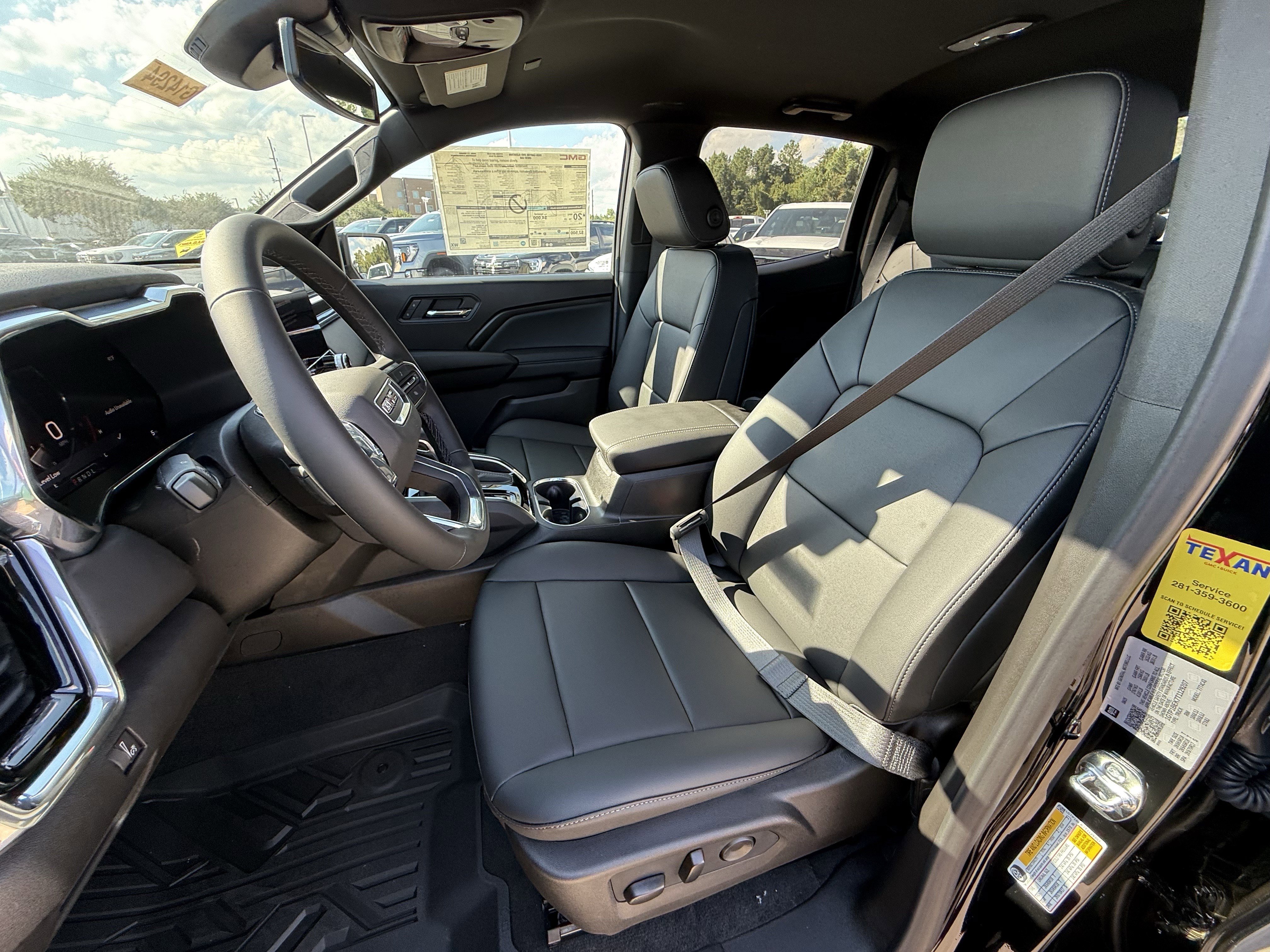 New 2026 GMC Canyon Elevation w/ Convenience Package image 17