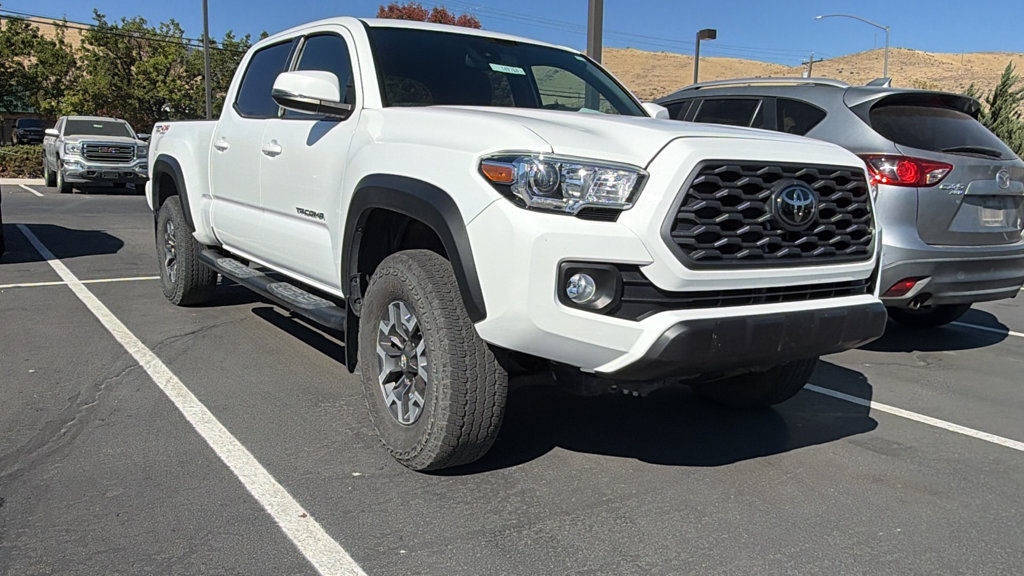 Used 2023 Toyota Tacoma TRD Off-Road w/ Technology Package AWD/4WD image 1