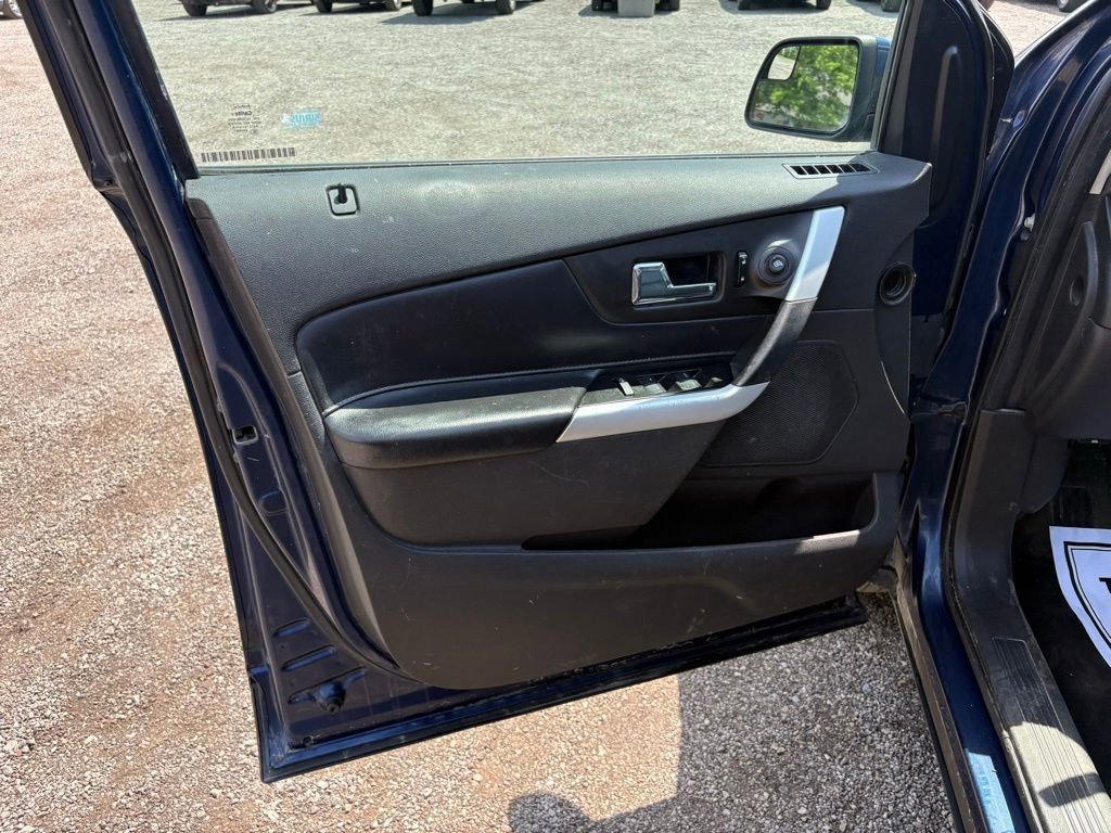 Used 2012 Ford Edge SEL FWD image 9