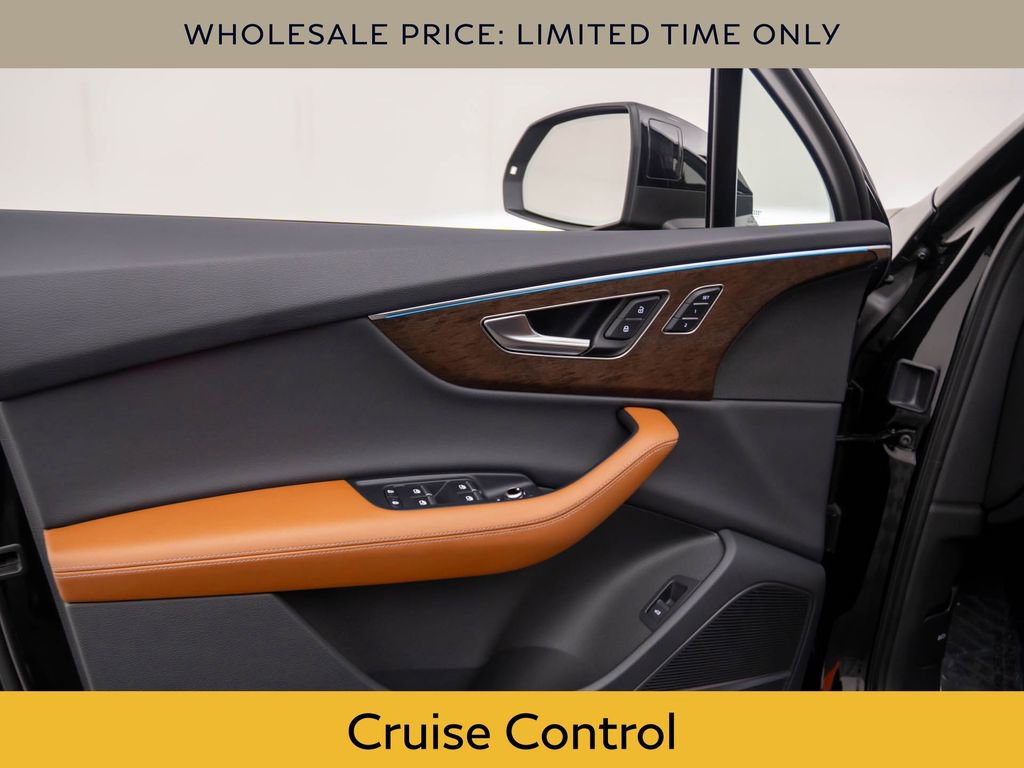 Used 2025 Audi Q7 3.0T Prestige w/ Prestige Package image 12