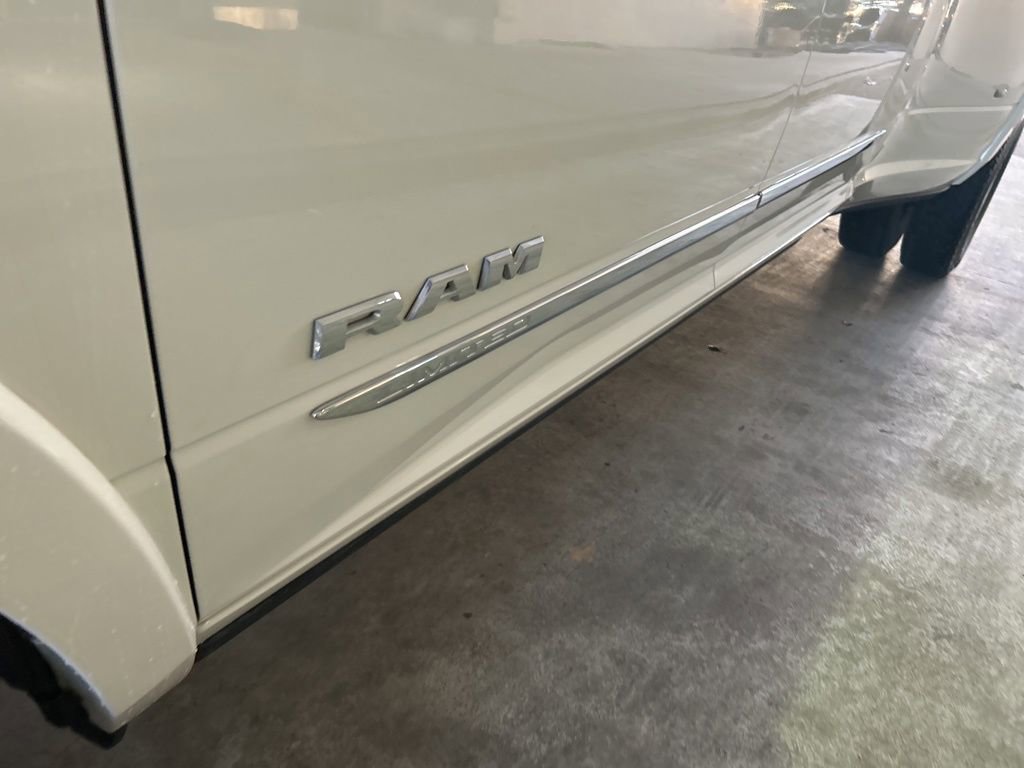 Used 2020 RAM 3500 Limited image 16