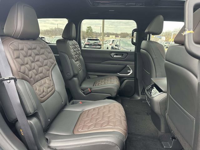 New 2026 Nissan Armada Platinum image 11