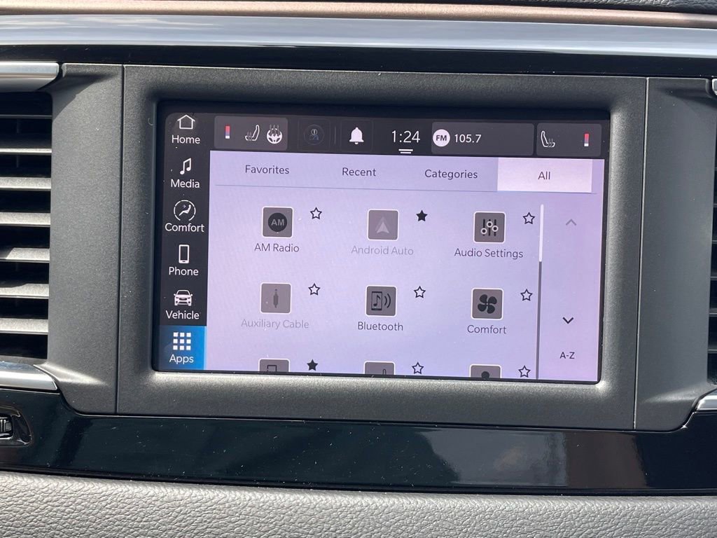 Used 2023 Chrysler Voyager LX image 11