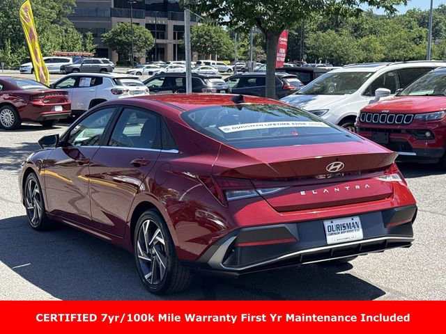 Used 2025 Hyundai Elantra SEL FWD image 5