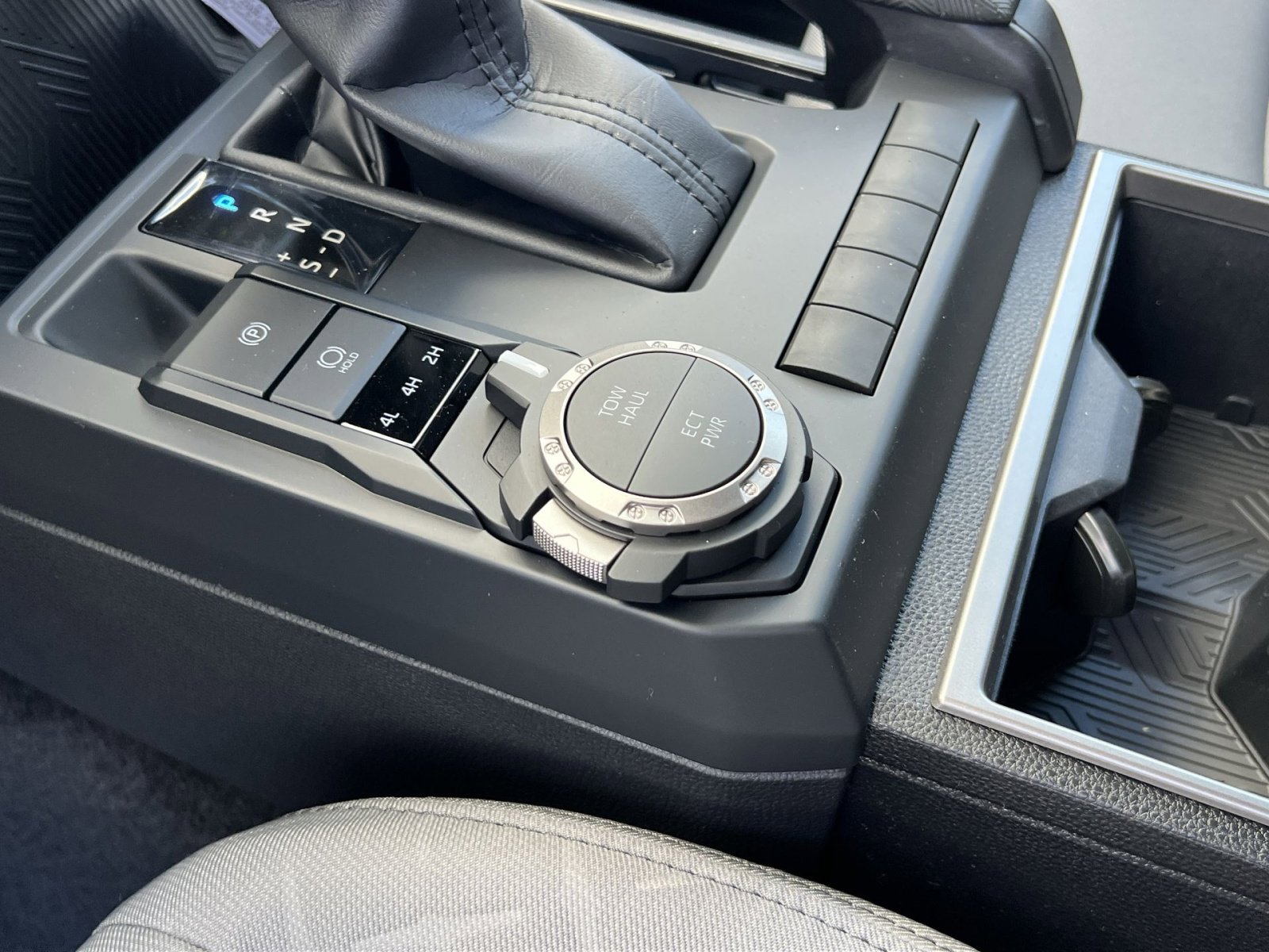 New 2025 Toyota Tacoma SR5 image 21