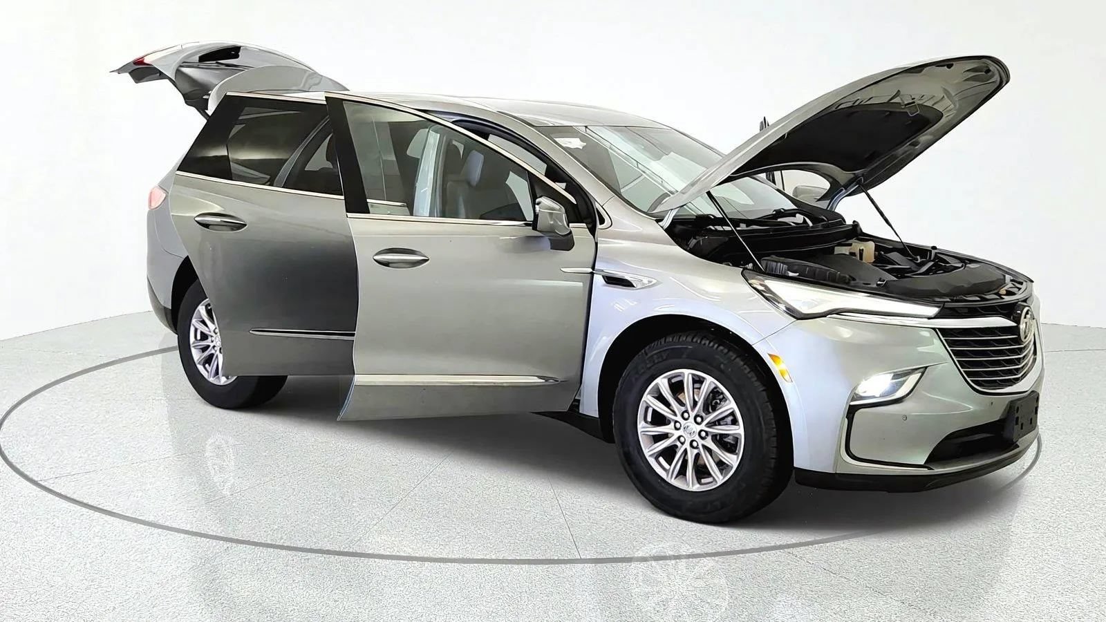 Used 2023 Buick Enclave Essence AWD/4WD image 11