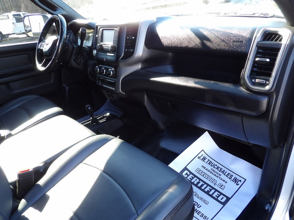 Used 2021 RAM 4500 Tradesman w/ Chrome Appearance Group image 40