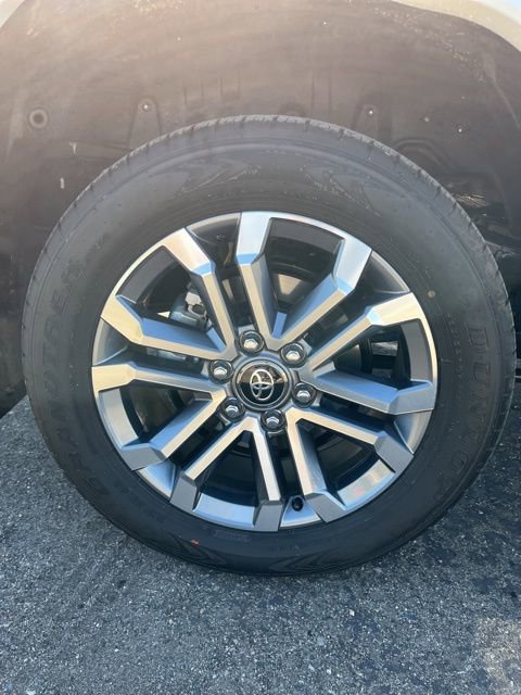 Used 2026 Toyota 4Runner Limited image 30