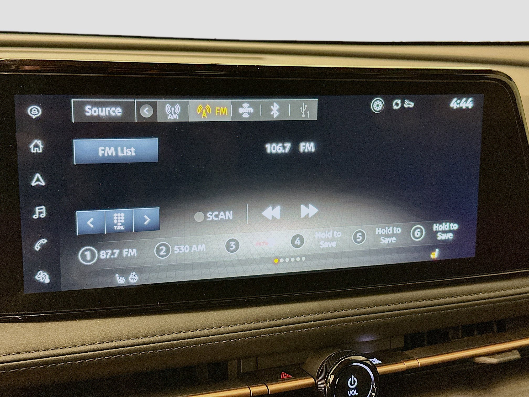 Used 2024 Nissan Ariya AWD image 21