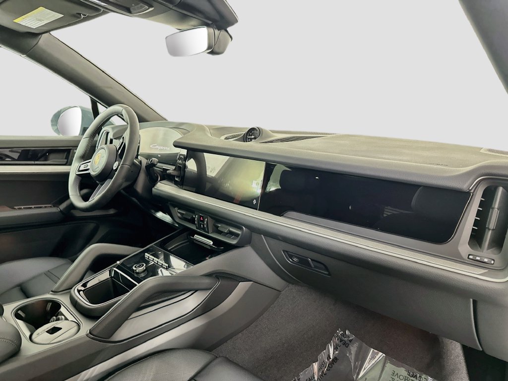 New 2027 Porsche Cayenne Coupe AWD/4WD image 4
