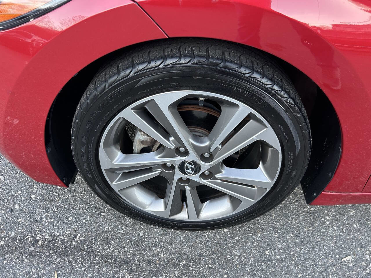 Used 2017 Hyundai Elantra Limited image 12