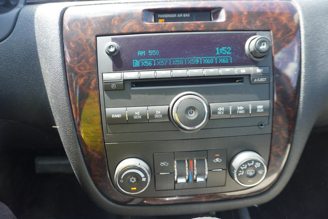 Used 2013 Chevrolet Impala LT FWD image 31