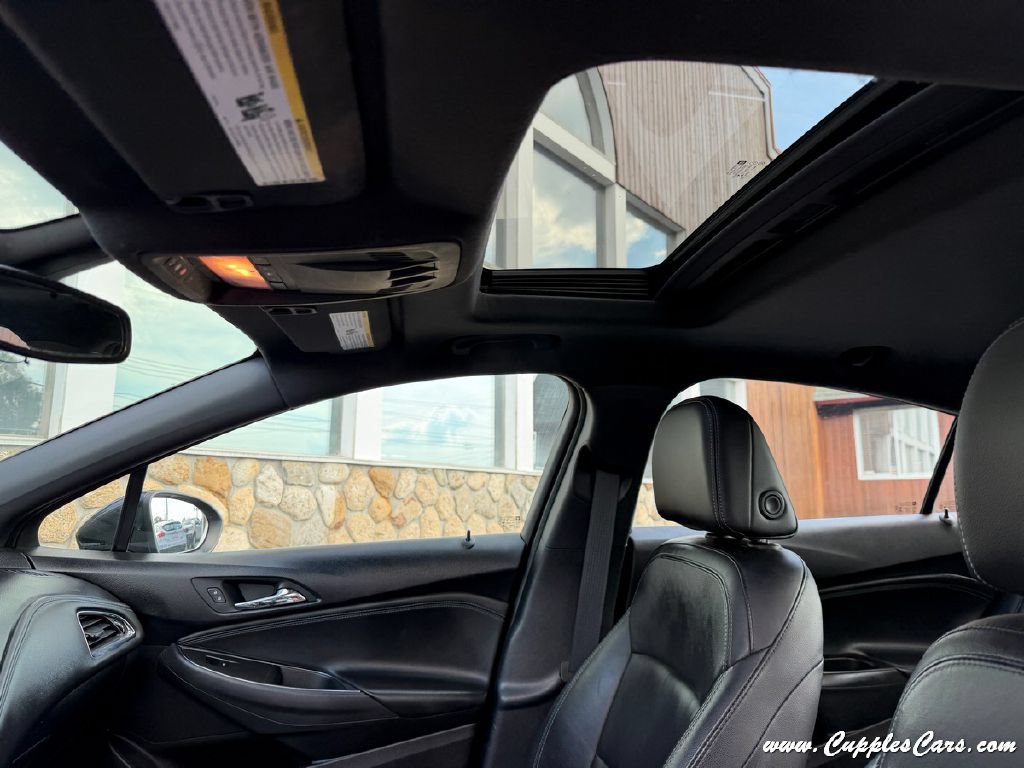 Used 2018 Chevrolet Cruze Premier w/ Premier True North Edition FWD image 7