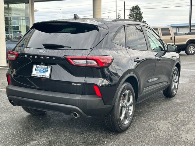 Used 2025 Ford Escape ST-Line image 2