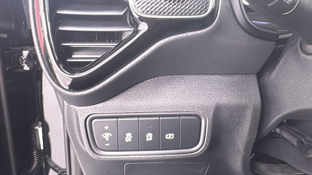 New 2025 Kia Soul GT-Line w/ GT-Line Technology Package image 32