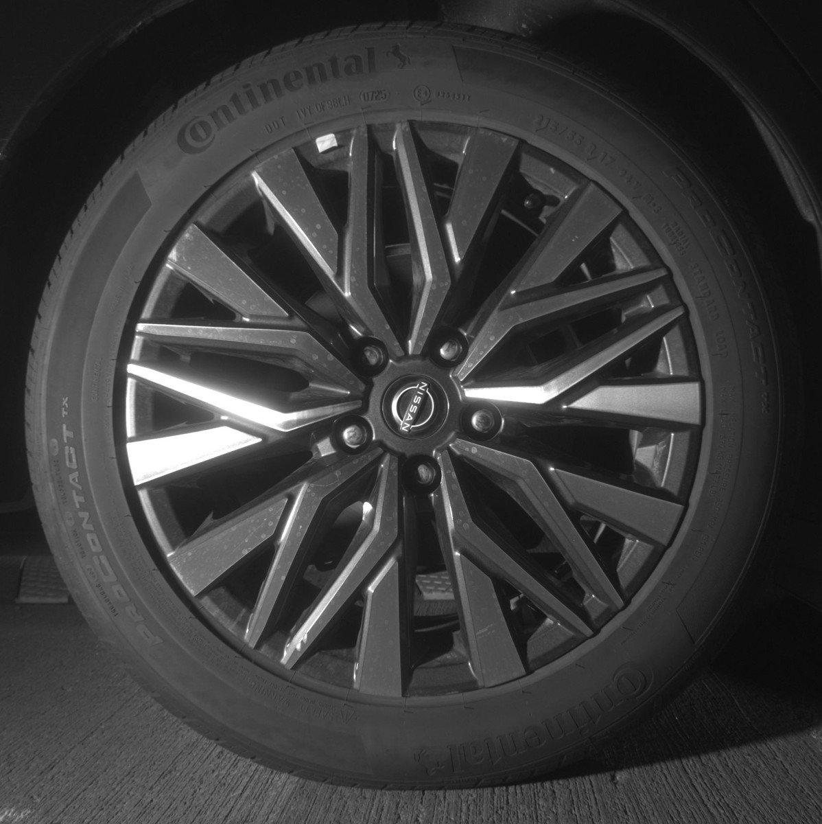 Used 2025 Nissan Altima 2.5 SV image 15