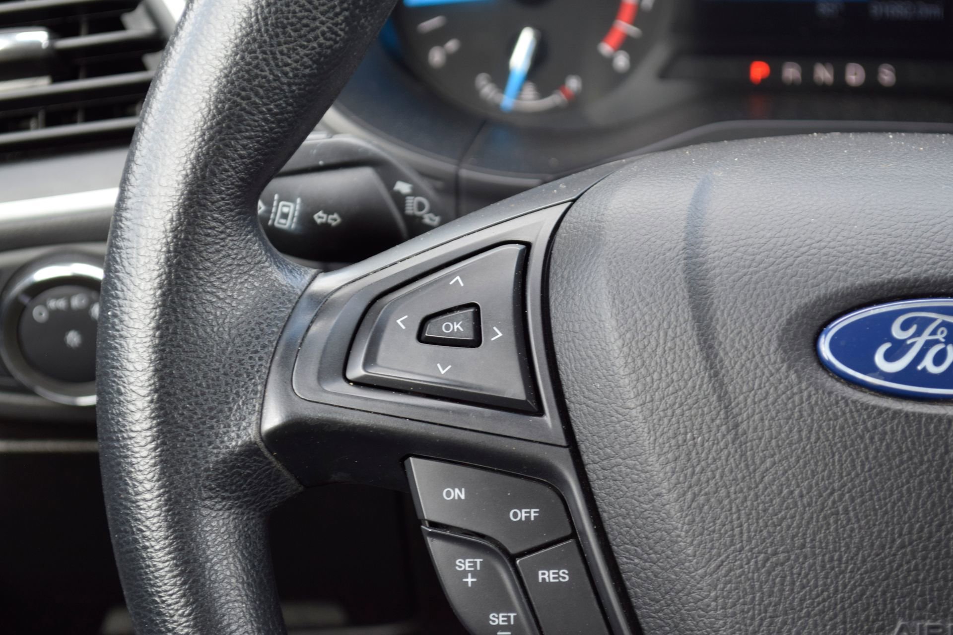 Certified 2020 Ford Edge SE image 9