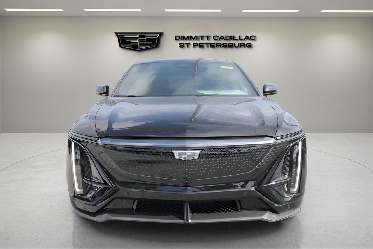 New 2026 Cadillac Lyriq V w/ Exterior Carbon Fiber Package AWD/4WD image 8