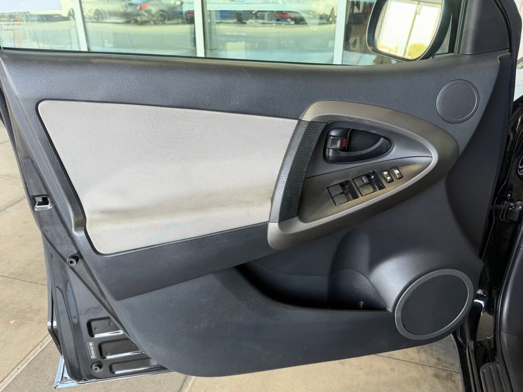 Used 2012 Toyota RAV4 4WD w/ Value Pkg image 17