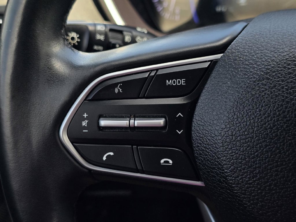 Used 2020 Hyundai Santa Fe Limited FWD image 18