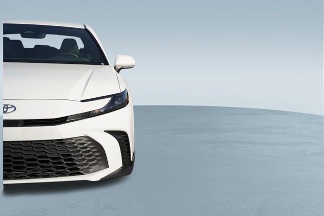 Used 2025 Toyota Camry SE w/ Multimedia Upgrade Package image 37