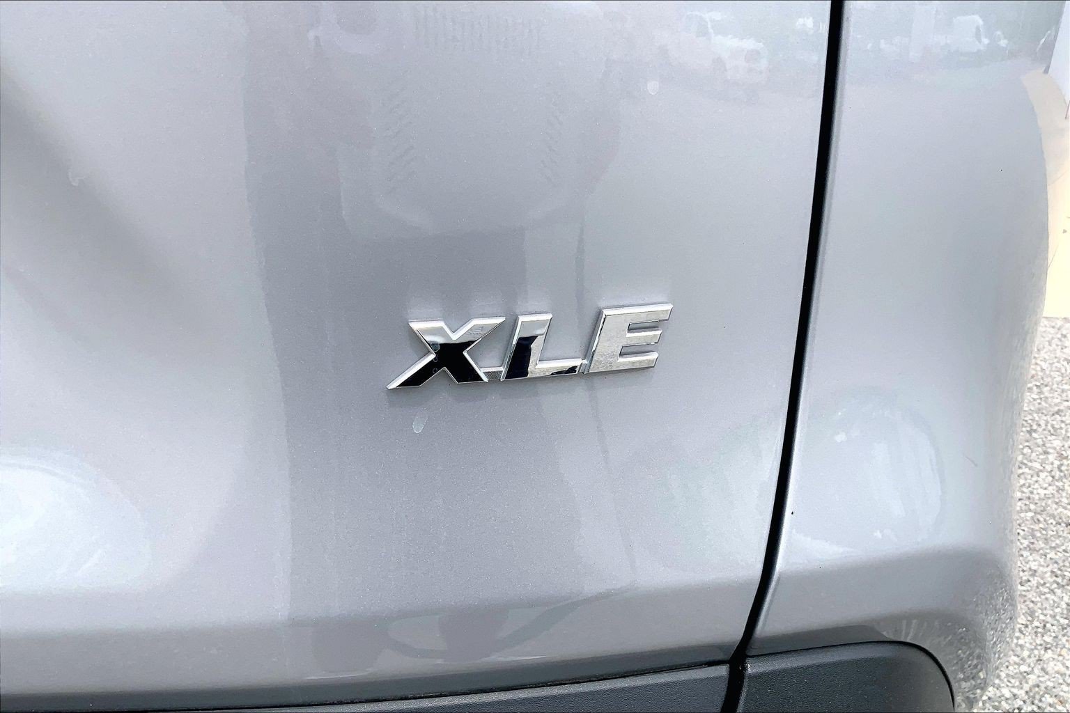 Used 2025 Toyota RAV4 XLE FWD image 10