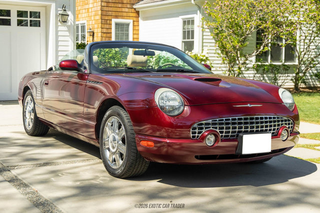 Used 2004 Ford Thunderbird Deluxe image 12