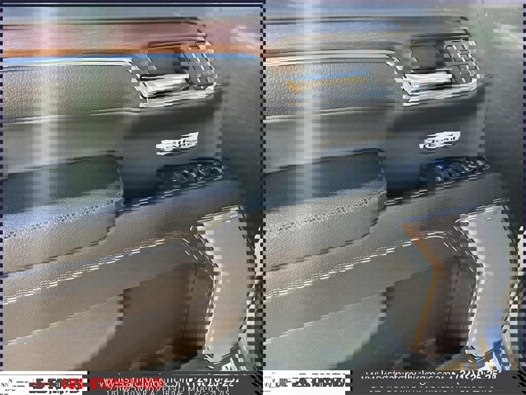 Used 2024 GMC Sierra 1500 Denali w/ Technology Package image 17