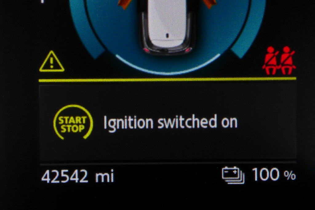 Certified 2024 MINI Cooper SE FWD image 30