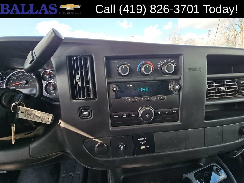 Used 2014 Chevrolet Express 2500 RWD image 13