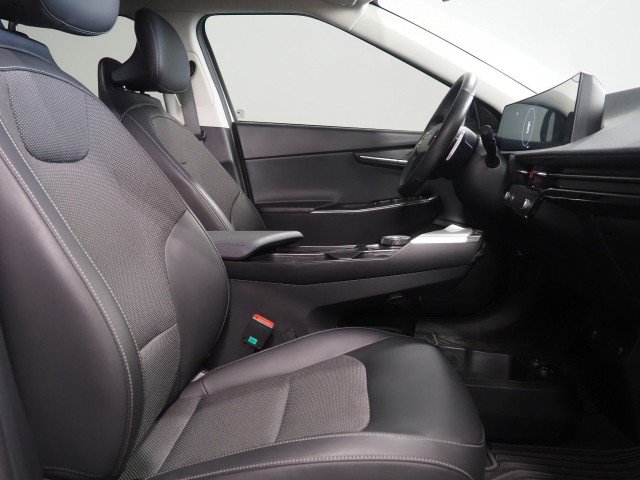 Used 2024 Kia EV6 Light Long Range RWD image 14