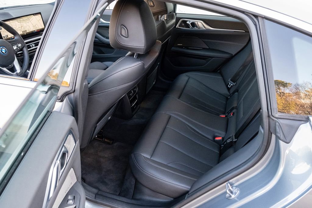 Used 2023 BMW i4 eDrive35 w/ Premium Package image 30