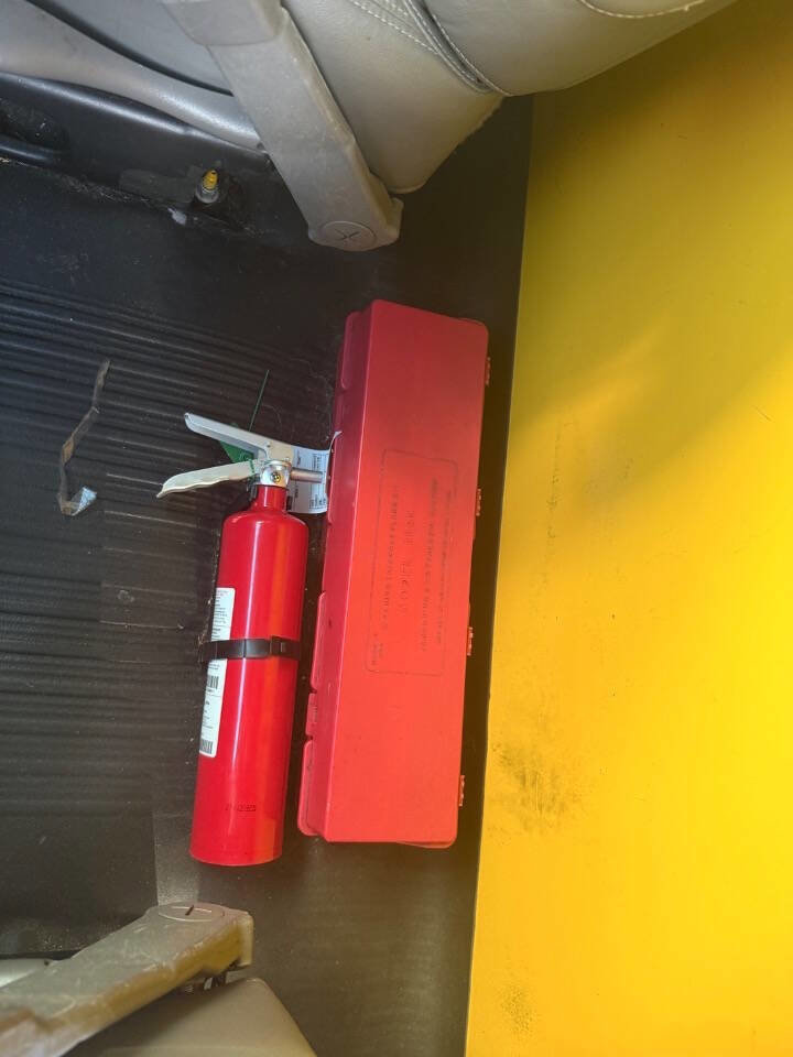 Used 2015 GMC Savana 3500 image 20