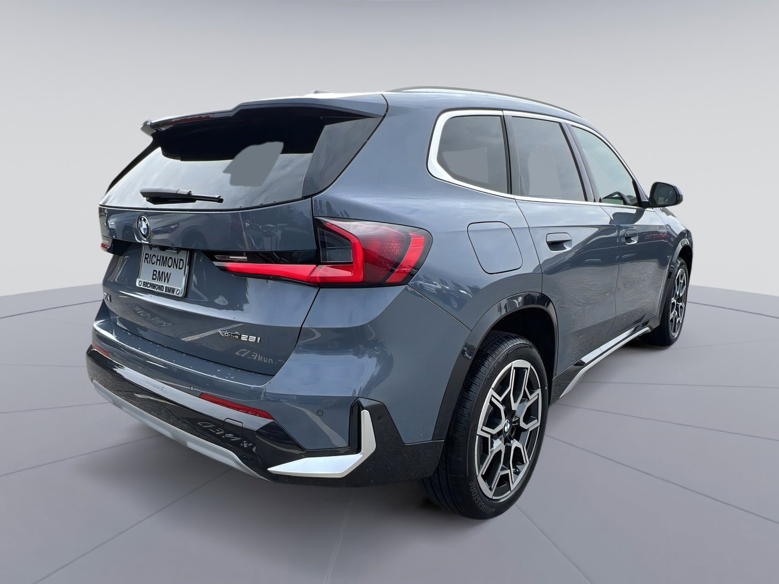 New 2026 BMW X1 xDrive28i w/ Convenience Package AWD/4WD image 5