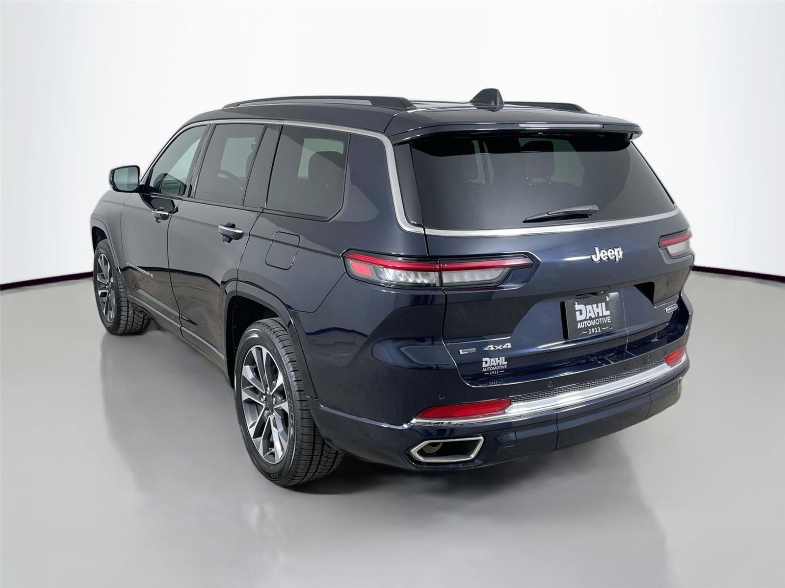 Used 2023 Jeep Grand Cherokee L Overland AWD/4WD image 10