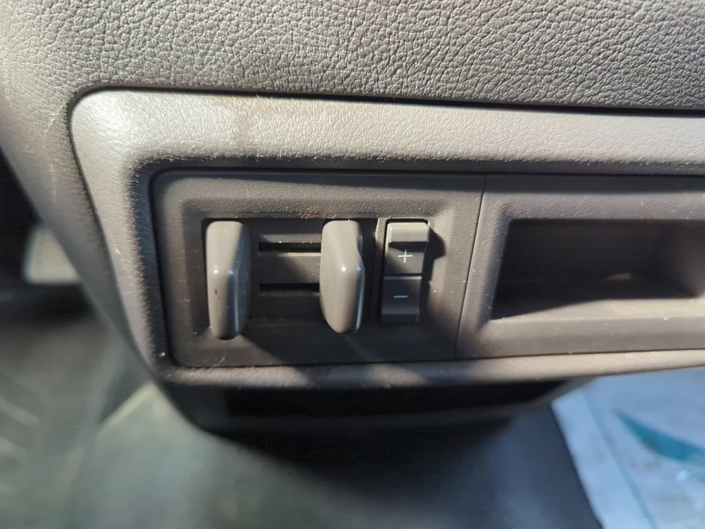 Used 2023 Ford Transit 250 Medium Roof w/ Interior Upgrade Package RWD image 11