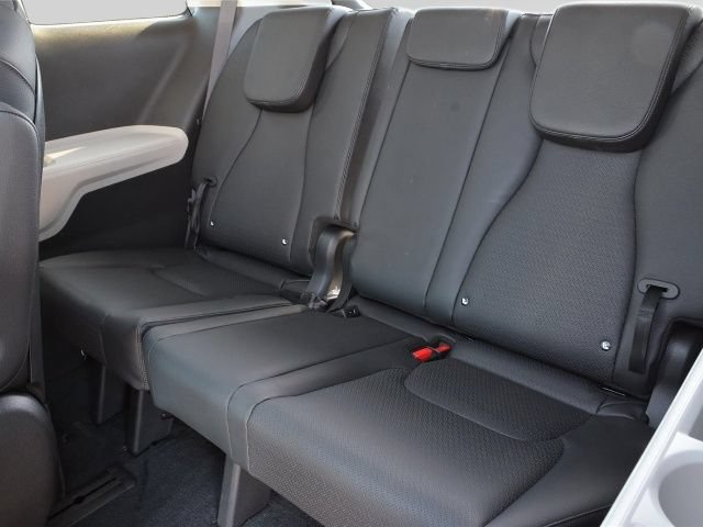 Used 2024 Kia Carnival SX Prestige FWD image 15