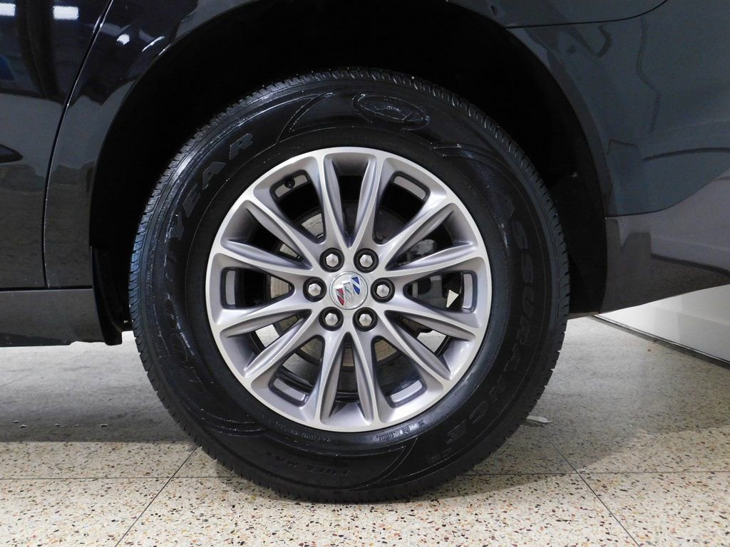 Used 2024 Buick Enclave Essence image 97