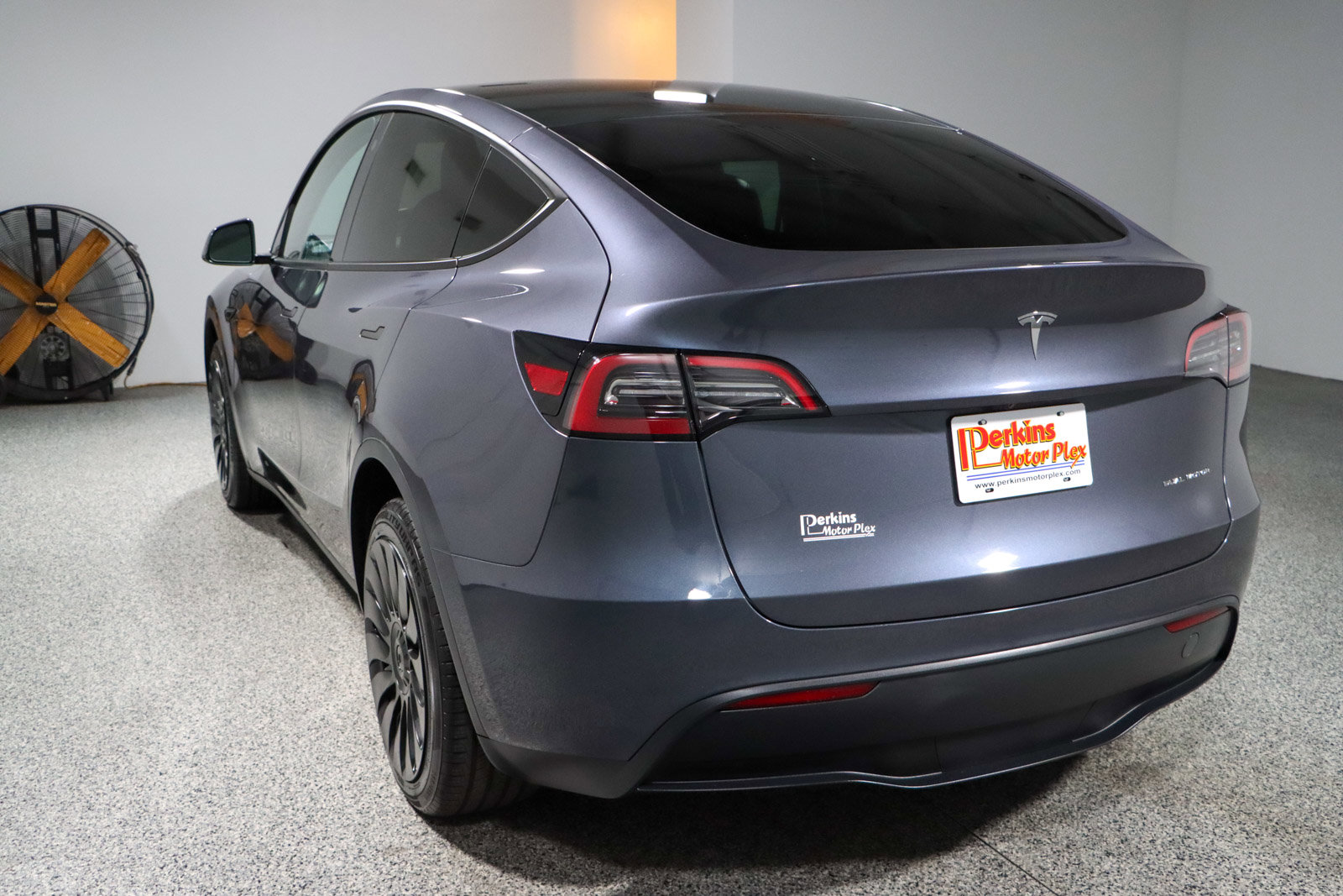 Used 2023 Tesla Model Y Long Range AWD/4WD image 9