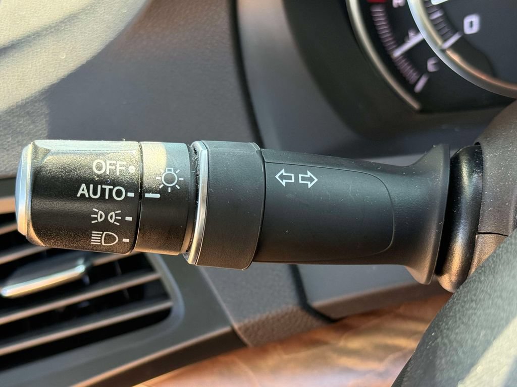 Used 2020 Acura MDX SH-AWD w/ Technology Package image 29